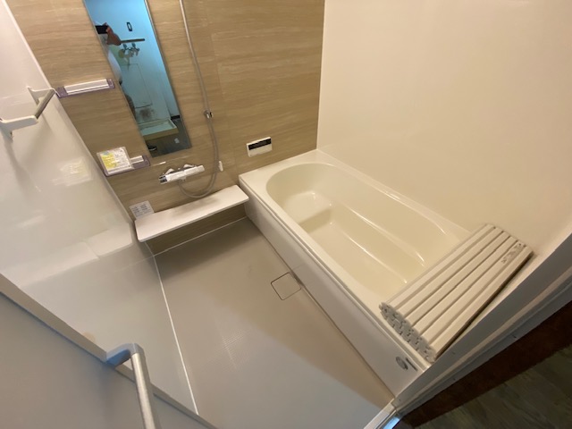 リバピア中央台10棟302号室 お風呂の入れ替え完了しました。